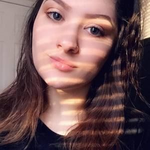 Meet your Posher, Brittney